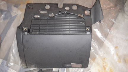 Бардачок Audi A4 b8
