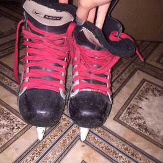 Коньки хоккейные детские