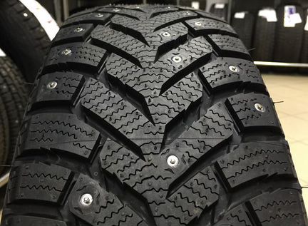215 50 17 Toyo Ice-Freezer шины зимние новые