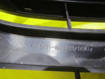 Решетка радиатора Toyota Land Cruiser Prado 150 (1