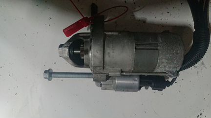 Стартер Audi Q7 4L 2008г