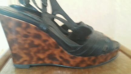 Босоножки кожа