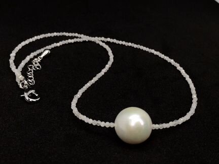 Чокер-колье из лунного камня с жемчужиной