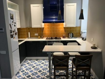 2-к квартира, 57 м², 3/10 эт.