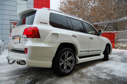 Обвес Invader T30 Land Cruiser 200