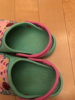 Босоножки Crocs