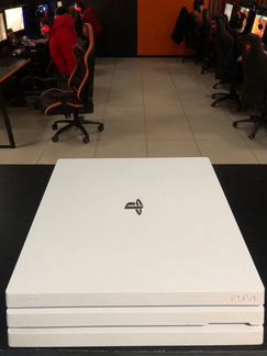 Игровая приставка Sony PlayStation 4 Pro