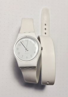 Часы Swatch с силиконовым ремешком