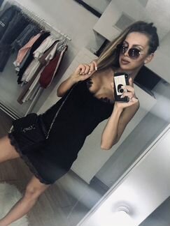 Платье с кружевом