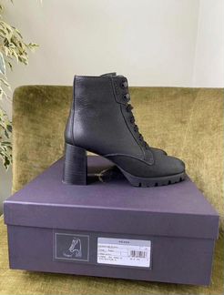 Ботинки Prada