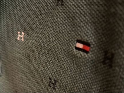 Tommy Hilfiger