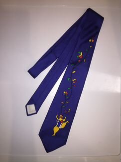 Niki de Saint Phalle, галстук