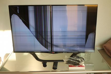 Телевизор LG 42LA690V