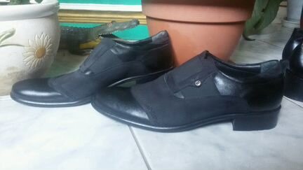 Neyzat Zohre. Exclusive. Leder