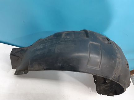 Подкрылок задний левый Hyundai Grand Starex 1