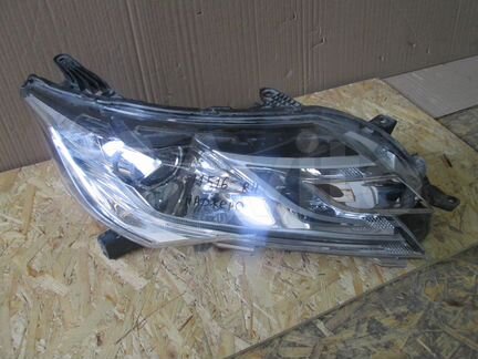 Фара правая Паджеро спорт Pajero sport 3 8301c794