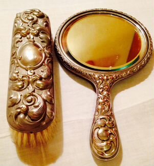 Антикварный набор из двух предметов. По серебрение