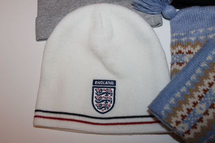 Шапки шарфы пакетом на 4-7 лет