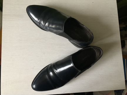 Женские ботинки