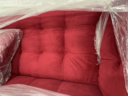 Продаю новый диван