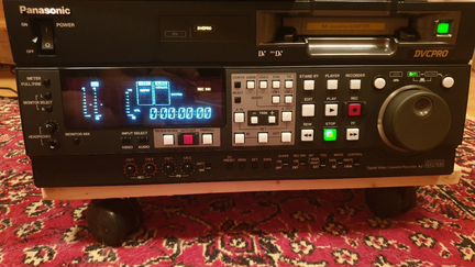 Видеомагнитофон Panasonic AJ-D755