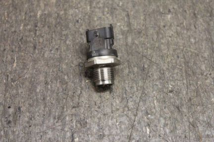 Датчик давления топлива в рейке Volvo Xc60