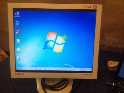 Монитор Samsung SyncMaster 710V