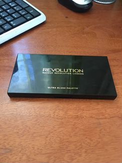 Ultra blush palette make up revolution