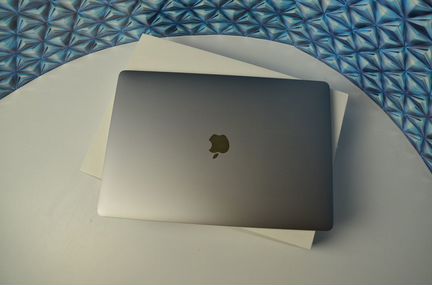 MacBook Pro 15 2018 256Gb Space Gray 270 циклов