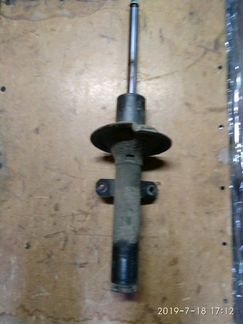 Стойка передняя в сборе Форд Танзит 2000- 2008г б