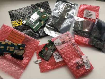 Материнские платы Asus и Lenovo для смартфонов, пл