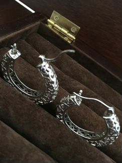 Продам серебряные серьги-кольца