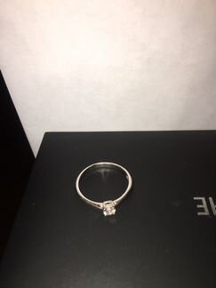 Кольцо, белое золото и бриллиант