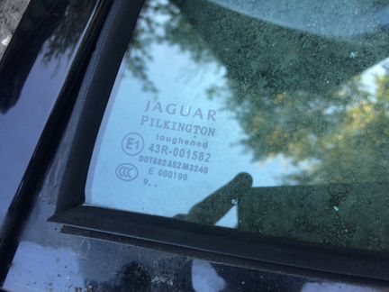 Стекла в задние двери L/R Jaguar XF Б,У