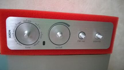 Дизайнерский радиоприемник Foam radio Lexon