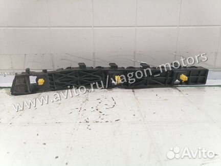 Кронштейн задний правый Kia Sportage 4 QL