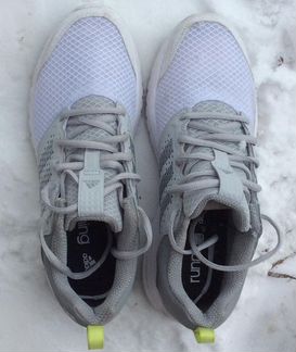 Кроссовки Adidas- р.41.5