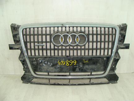 Решетка радиатора Audi Q5