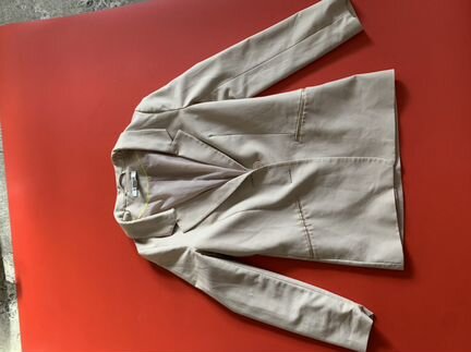 Пиджак бежевый