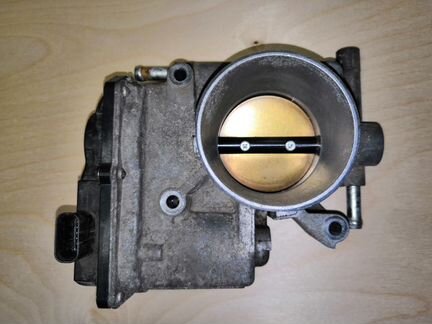 Дроссельная заслонка с обогревом Ford Escape 2008