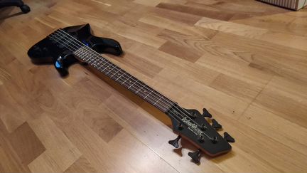 5-ти струнная бас-гитара Washburn XB125