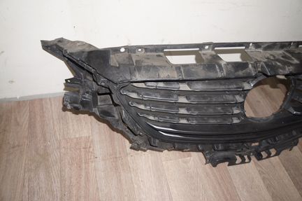 Решетка радиатора Mazda 6