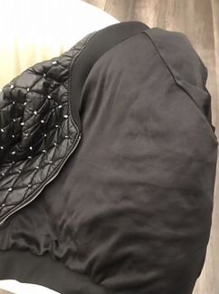 Куртка - бомбер с заклепками демисезон М