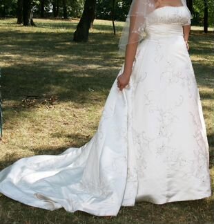 Роскошное свадебное платье «Benjamin Roberts»BR908