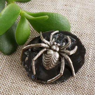 Брошь Паук черный срез агата