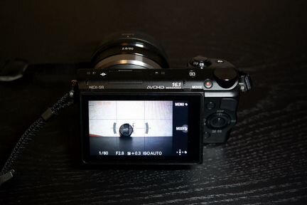 Sony 2.8 20 sel20f28