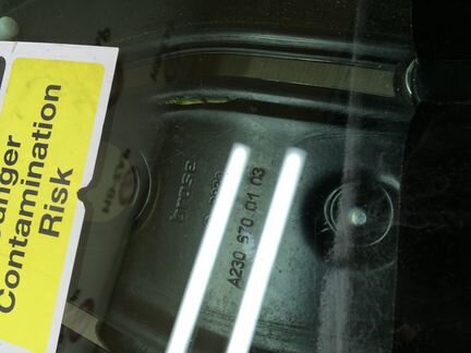 Стеклоподъёмник со стеклом задний Mercedes W230