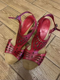 Босоножки на платформе