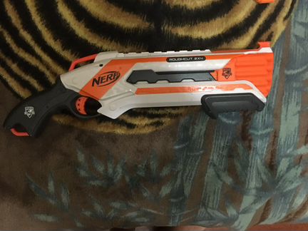 Nerf бластеры