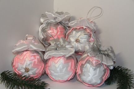 Новогодний шары в стиле артишок